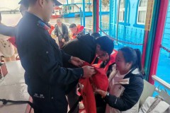 冰城公安绷紧“安全弦”  确保轮渡运营安全无虞