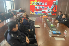 精准滴灌解企忧 冰城公安显担当