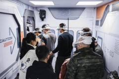 龙程VR「星际旅客」全感沉浸式剧场震撼亮相2025北京游乐展