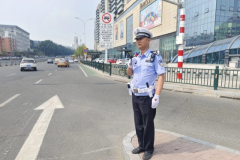 张文峰：用热情和付出筑牢道路安全防线