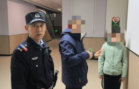 冰城警方暖心守护：三天内连续找回三名走失儿童与少年